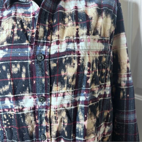 Soft flannel custom bleached shirt women’s medium - Picture 9 of 12